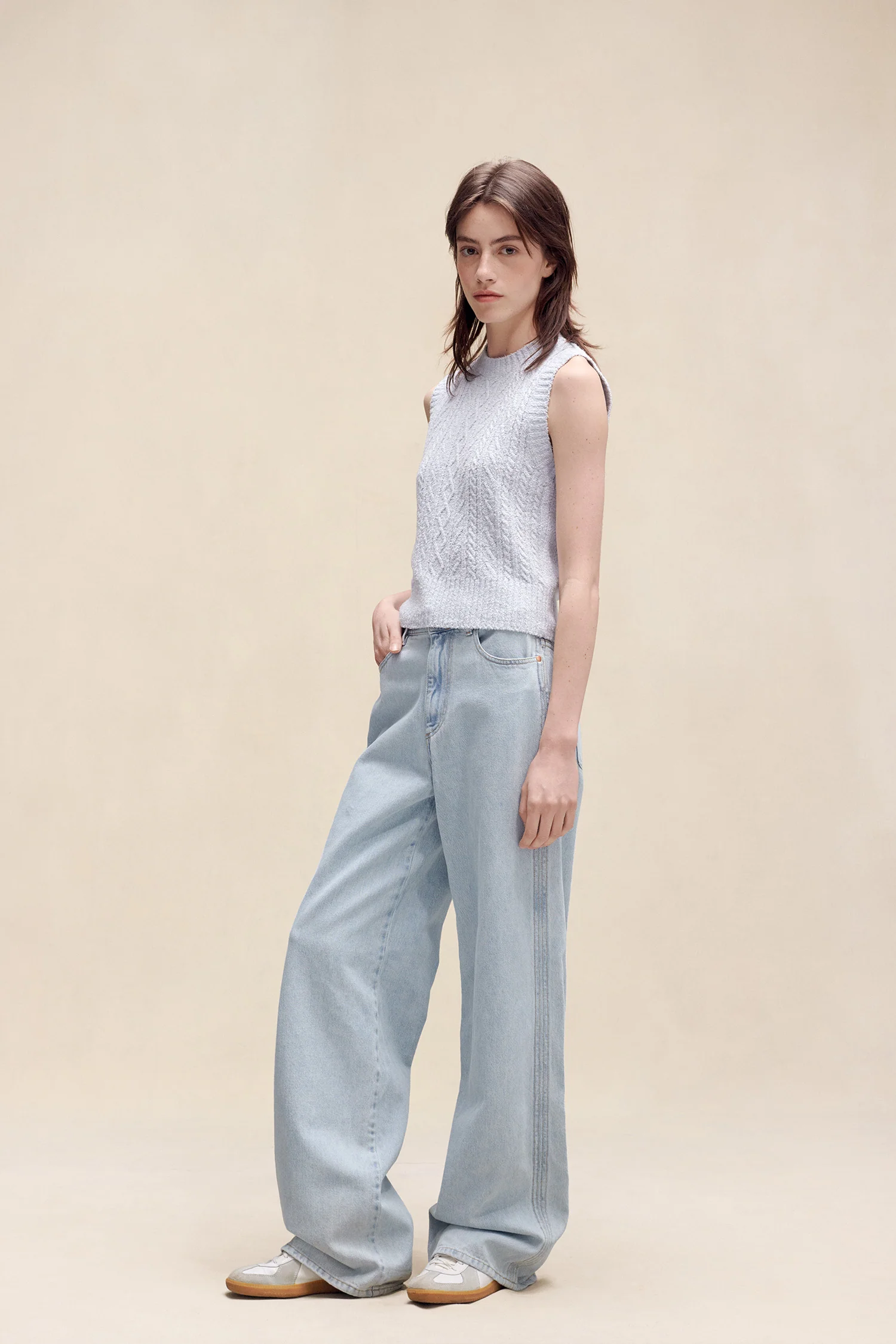 Feli Sleeveless Sweater Blue - Image 2